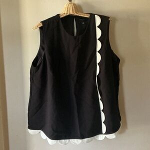 Victoria Beckham Black and White Sleeveless scalloped Top size 2X